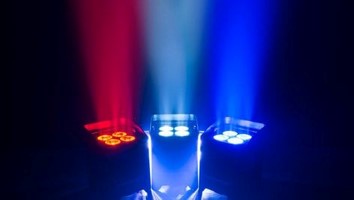 CHAUVET Freedom Flex Battery Uplight - Image 3